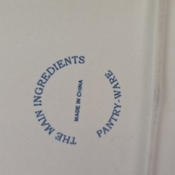 The Main Ingredients Leaf Pattern Oval Ceramic Platter - Picture 3 of 3